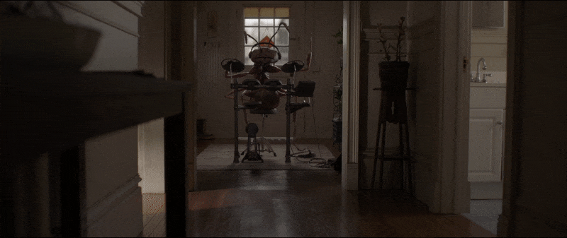 A giant ant mimicking the behavioral patterns of Scott Lang in Ant-Man and the Wasp (2018)