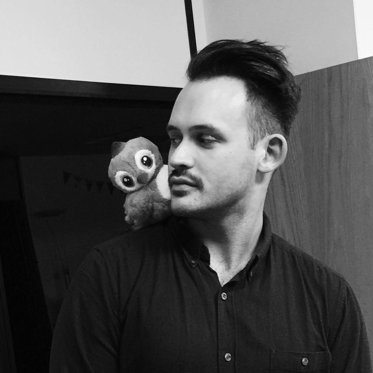 Based in Scotland, Canavanās work can also be seen in series like Guild Wars and Dawn of War.