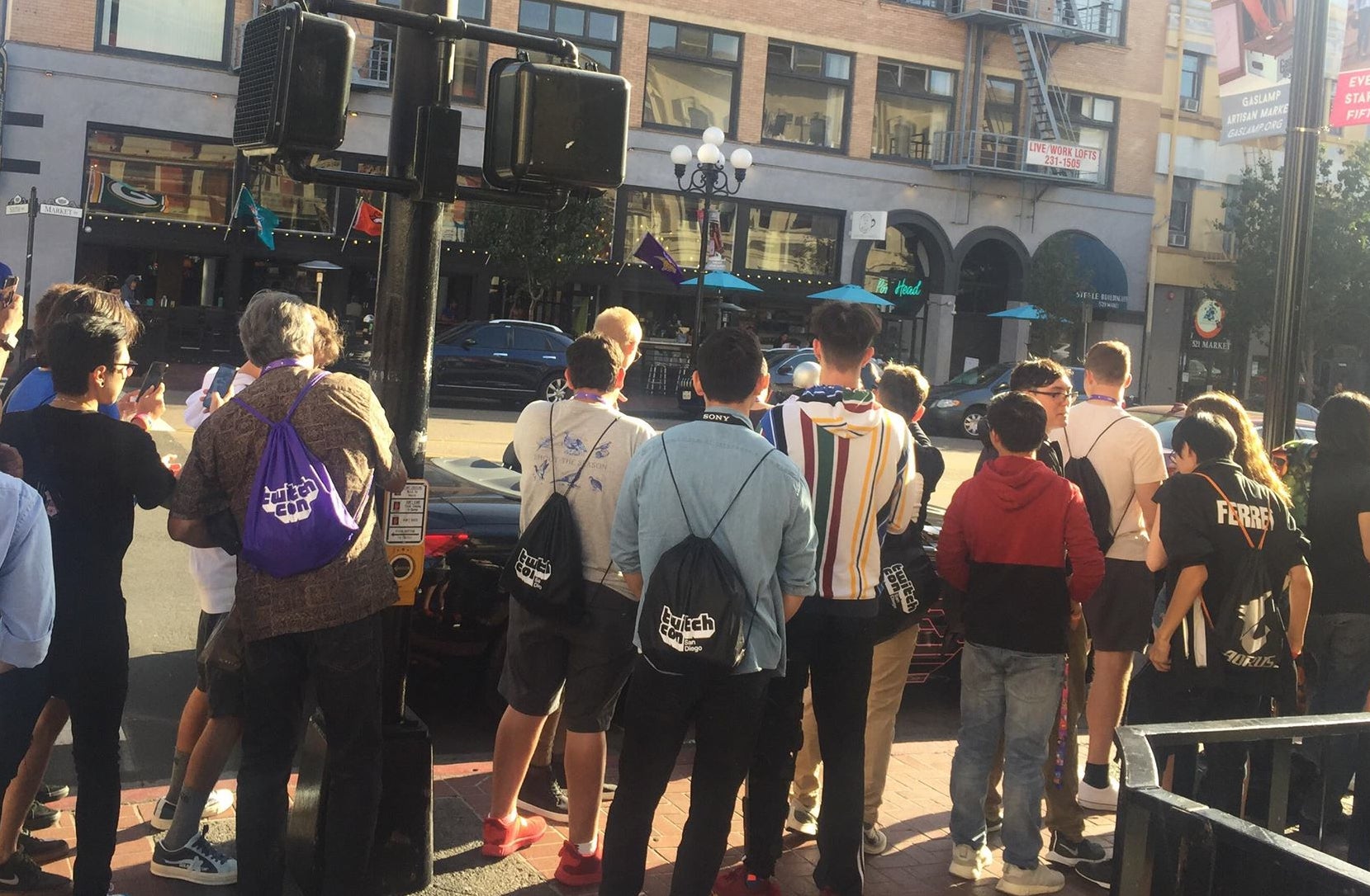 Pokimane’s car, very surrounded by people