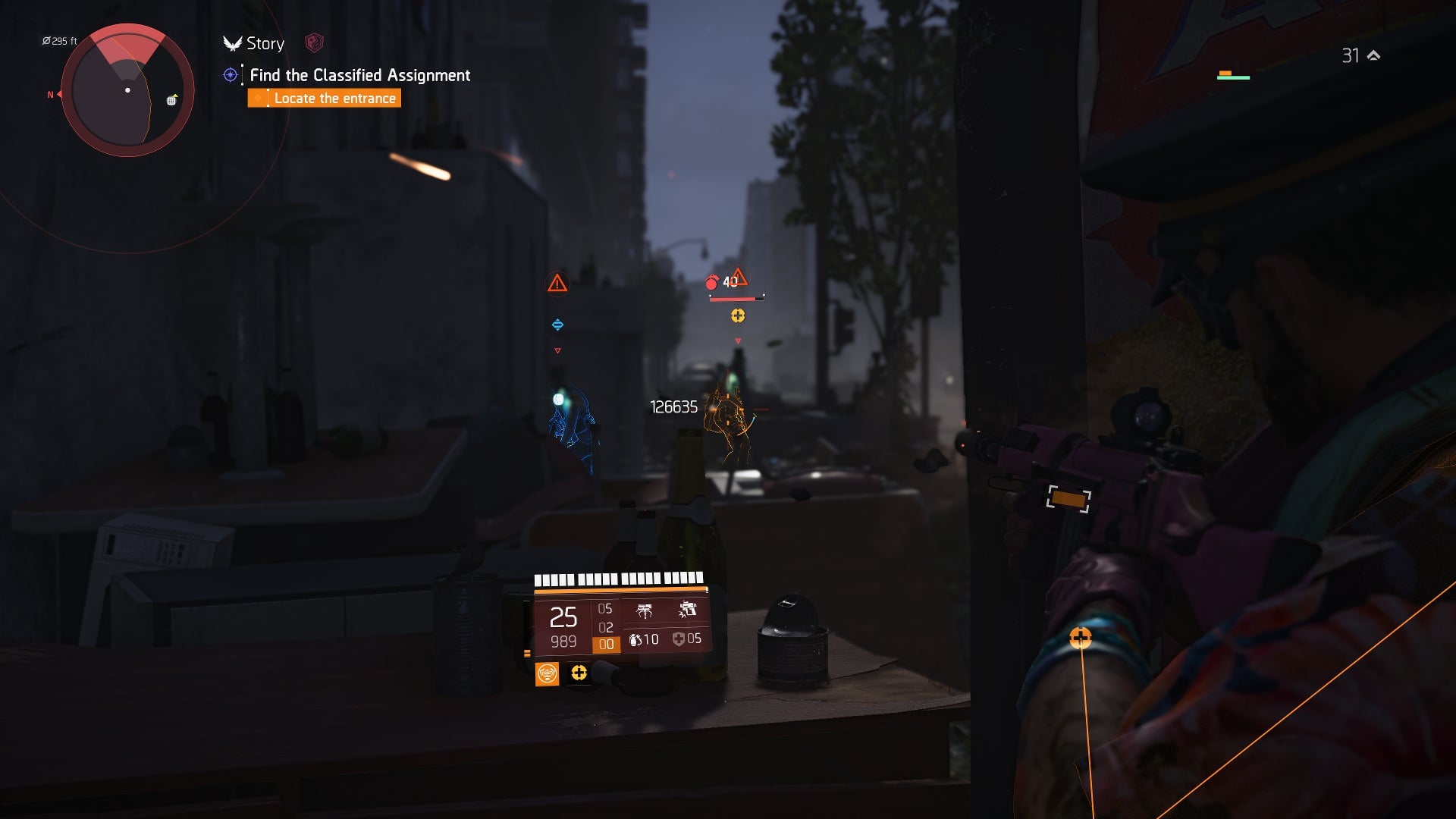 Example of Polarity Switch icons above enemies. 