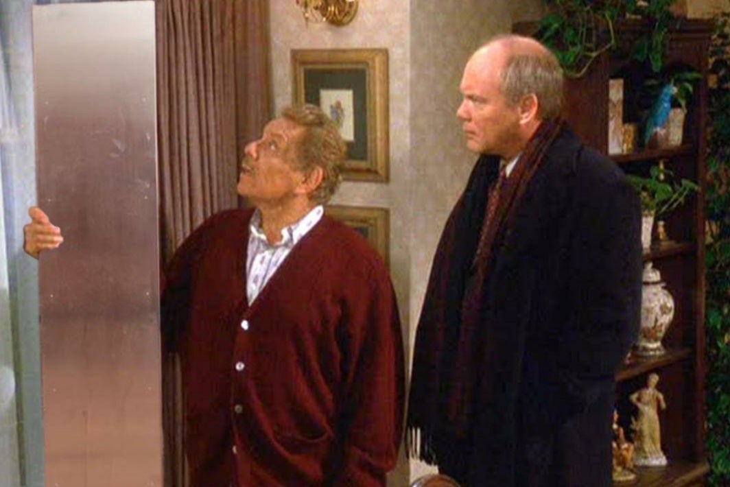 RealMFresh wins the award for “Best Festivus Pole” 