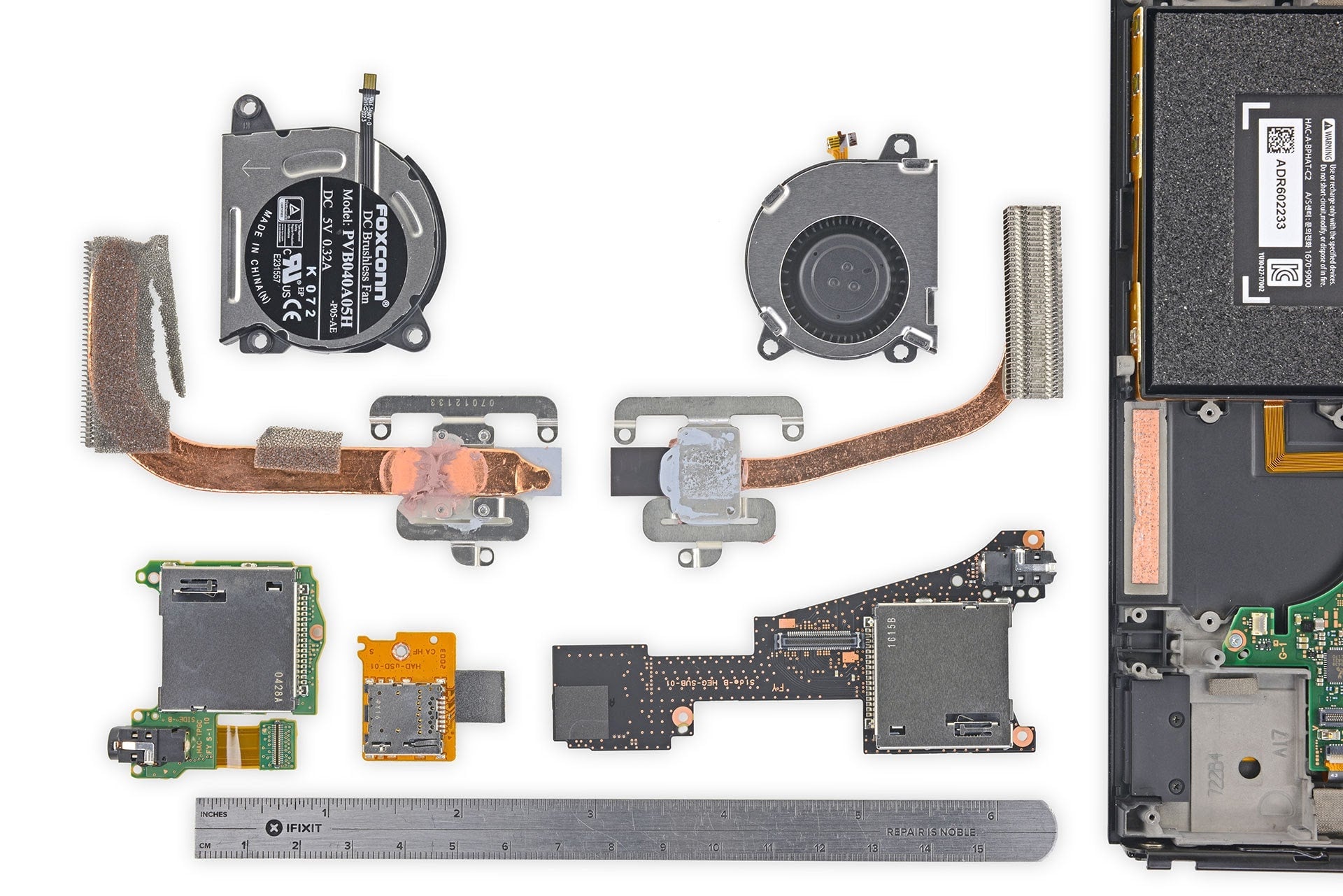 Old Switch on the left, OLED Switch on the right. 