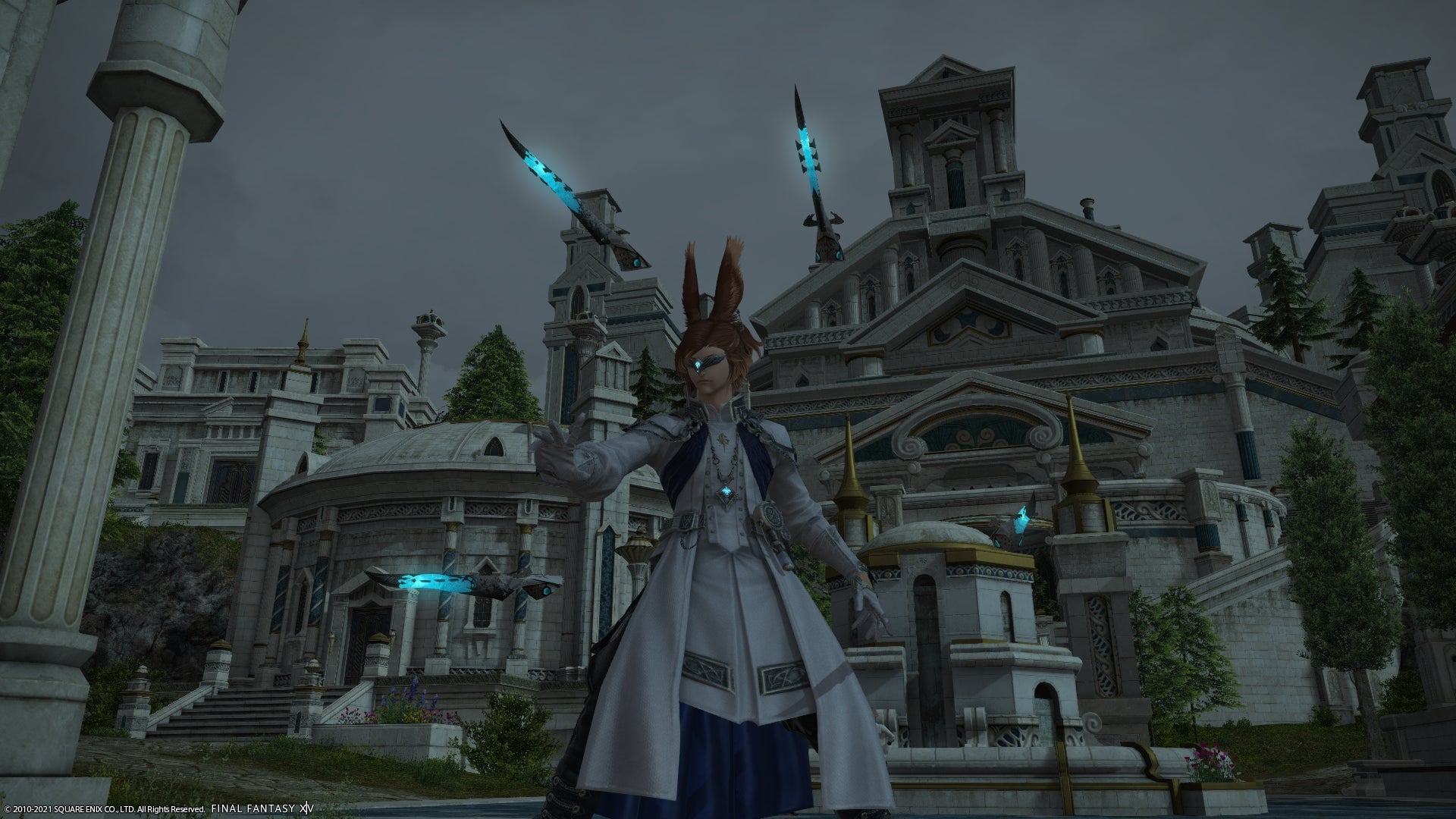 We infiltrated the city under cover of darkness. 