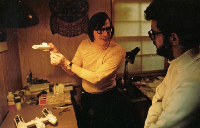 Cantwell showing some of his model designsâin this case a Y-Wingâto George Lucas during the development of the first Star Wars