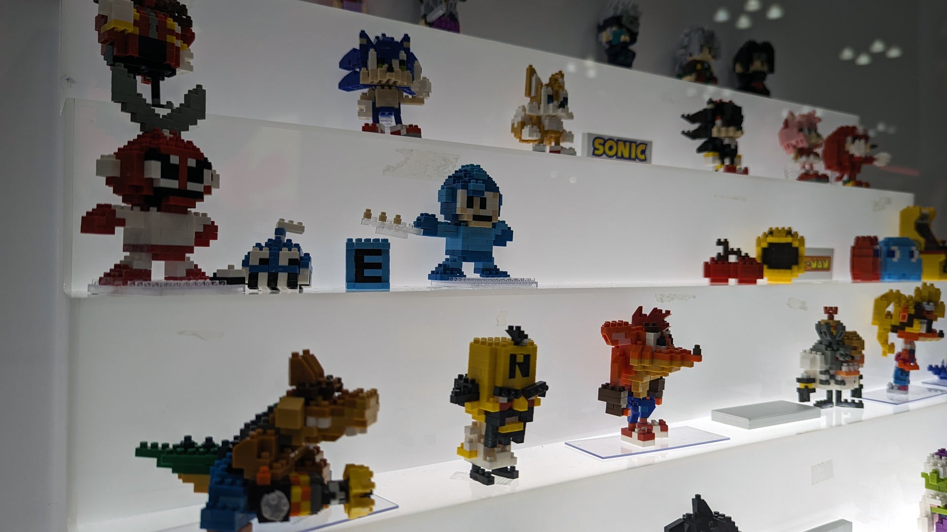 Photo: Sega / Capcom / Activision / Nanoblocks / Kotaku