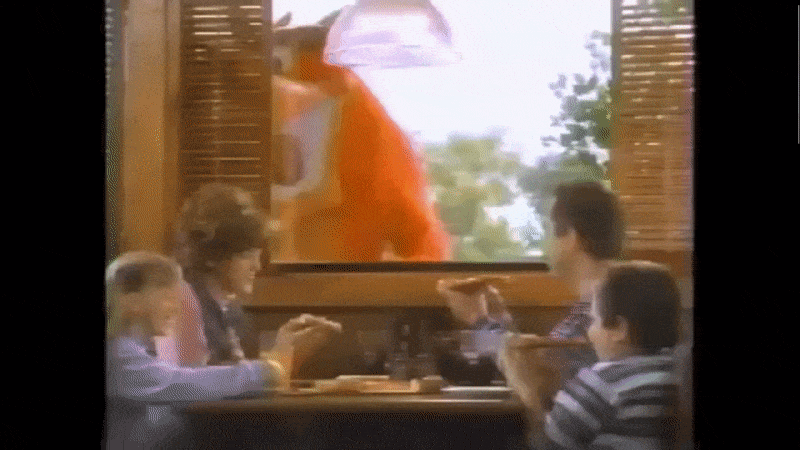 Gif: Sony / VideoGameAds / Kotaku