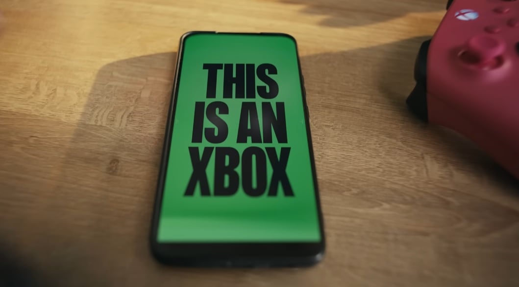 A phone says that it's an Xbox.
