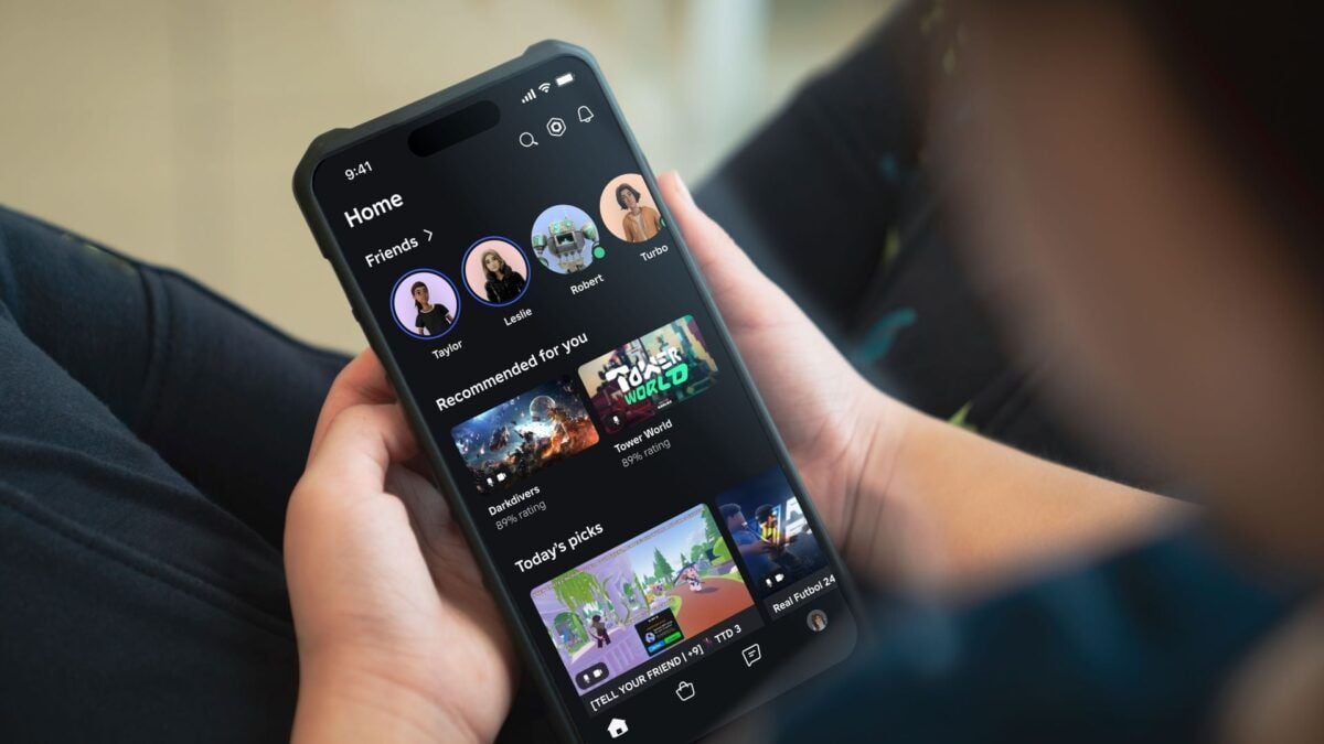 Roblox being used on a phone.