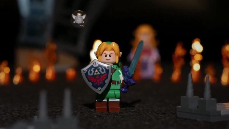 Lego Link prepares to fight Ganon.