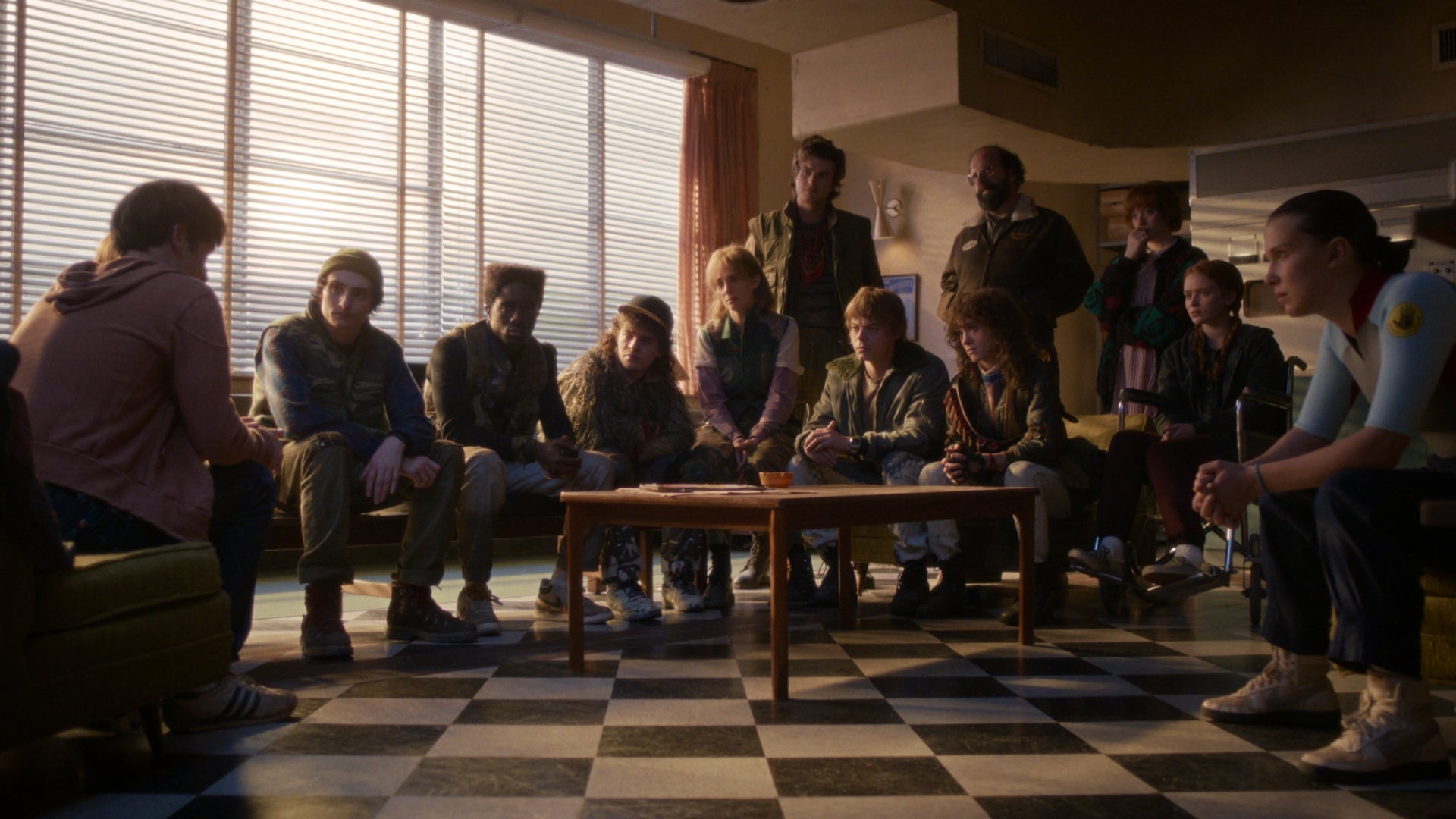 Strangerthings S5 0660 R (1)