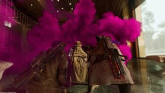 Thieves run into purple smoke in a skyscraper.